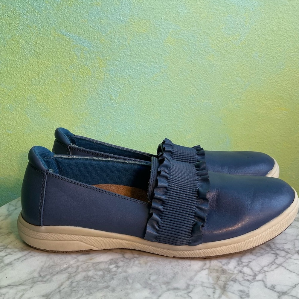 Earth Origins Blue Ruffle Toe Loafer - Picture 3 of 9